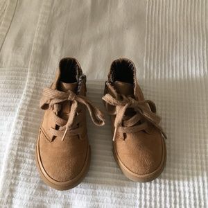 Cat & jack toddler boots size 6